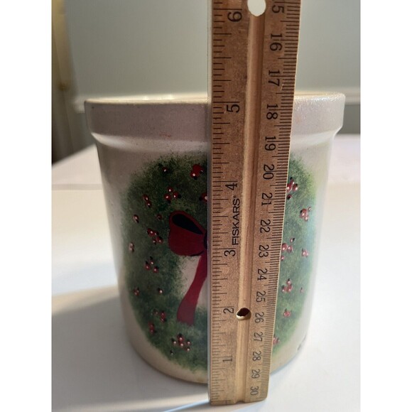 Ransbottom Pottery Crock Christmas Wreath - Picture 7 of 14